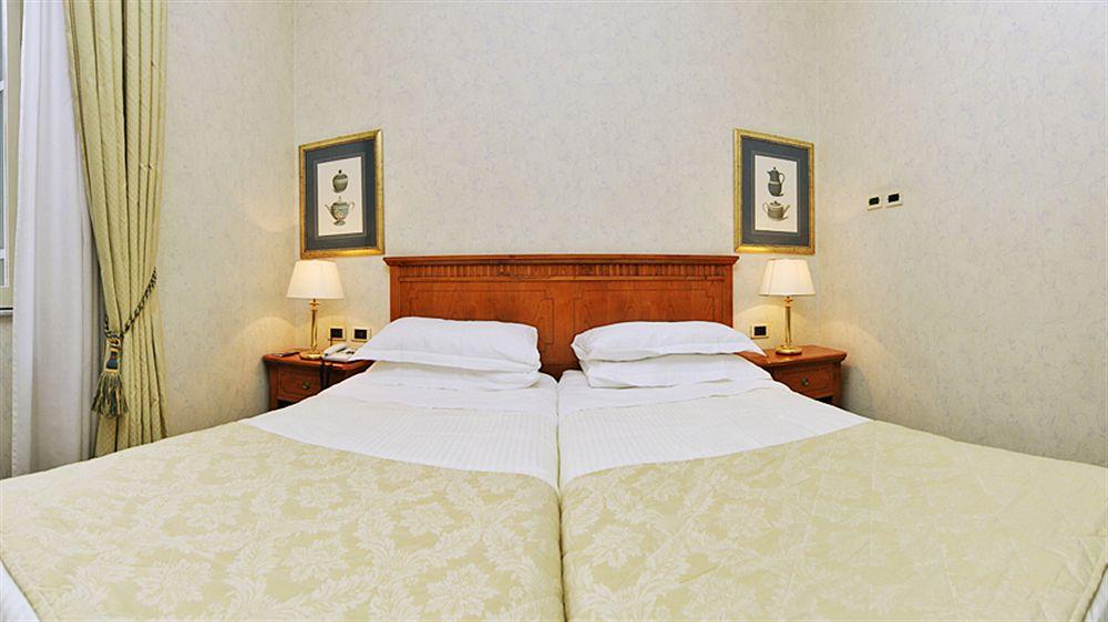 Una Hotels Empire Roma Екстериор снимка