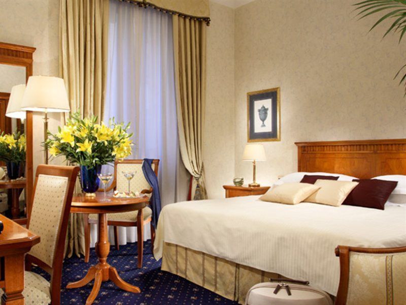 Una Hotels Empire Roma Екстериор снимка