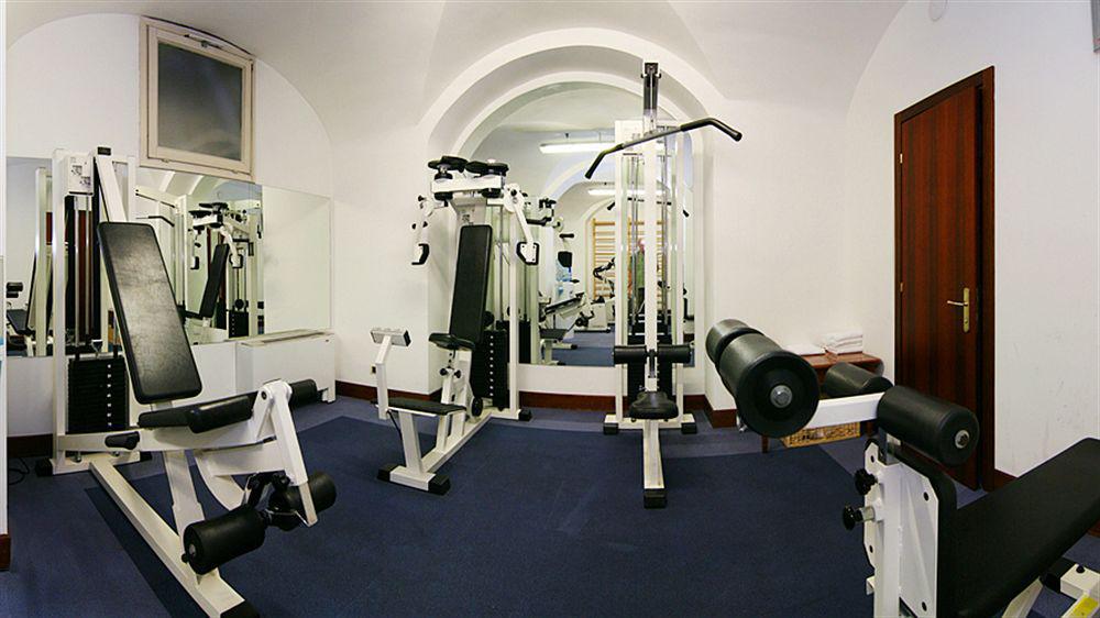 Una Hotels Empire Roma Екстериор снимка