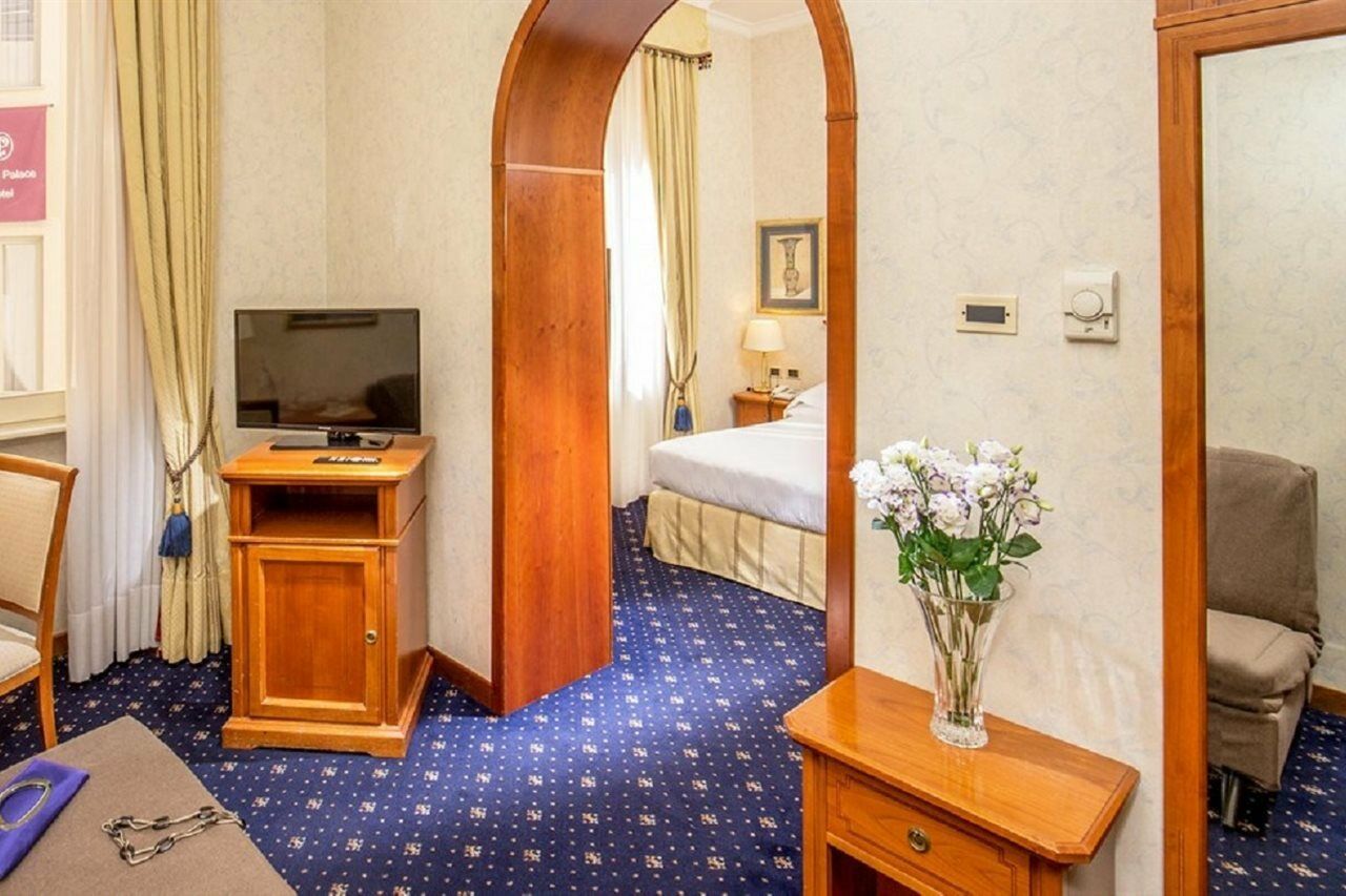 Una Hotels Empire Roma Екстериор снимка
